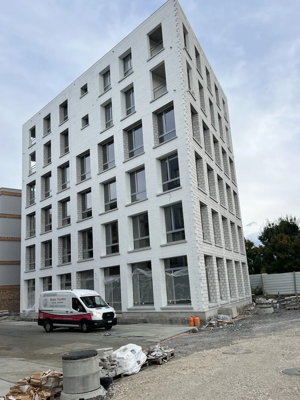 L'Orée, PEC 16, Crissier : façade ventilée en brique silico-calcaire, photo 2