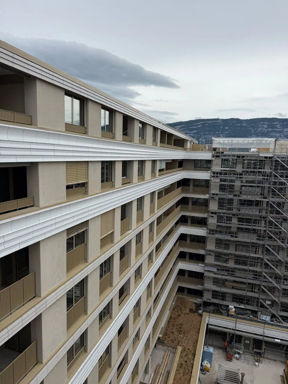 UBS Acacias : crépi cannelé, photo 4